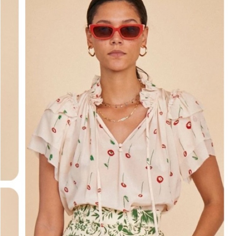 Hunter Bell Cream Cap Sleeve Blouse with Bib Collar